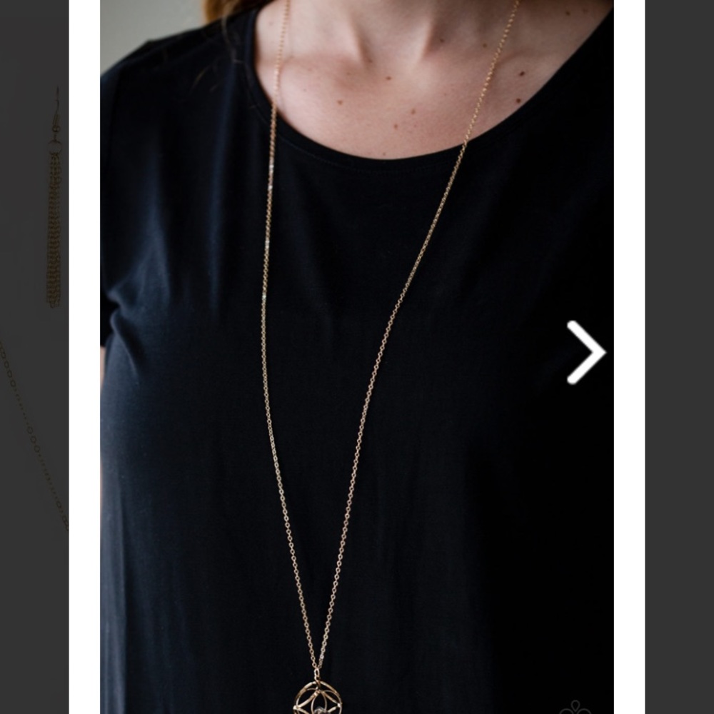 Necklace - Picture 2 of 3